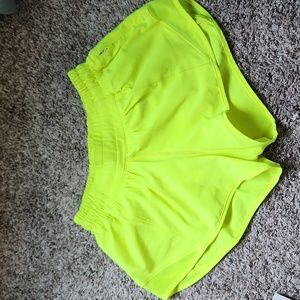 Highlight yellow lululemon hotty hots